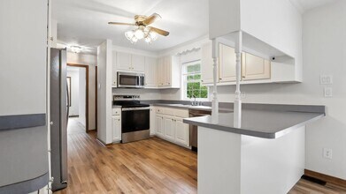 7200 Horseshoe Ct in Quinton, VA - Building Photo - Building Photo
