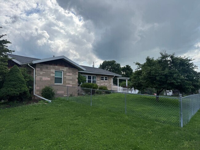 property at 900 41st St