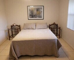 15989 SW 149th Terrace in Miami, FL - Building Photo