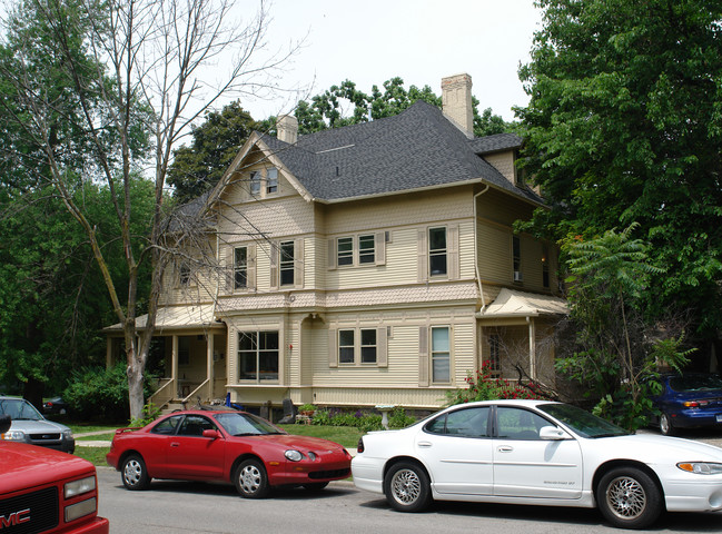 401 Lawrence St in Ann Arbor, MI - Foto de edificio - Building Photo