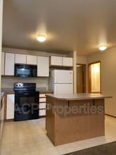 2111 Harris Ave in Bellingham, WA - Building Photo - Building Photo