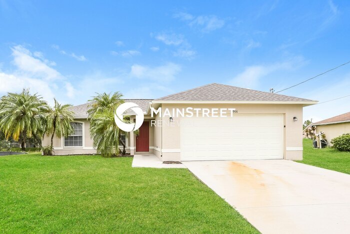 3906 12th St W in Lehigh Acres, FL - Building Photo