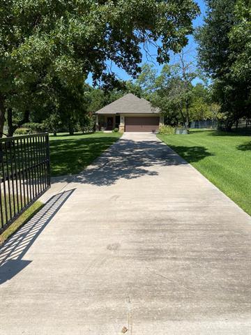 154 Hidden Creek Loop in Weatherford, TX - Building Photo