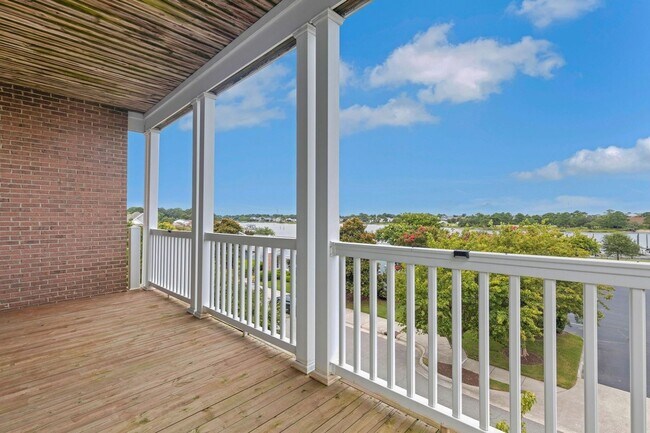 4133 Harbor Walk Ave in Norfolk, VA - Building Photo - Building Photo