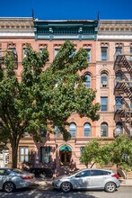 13 E 131st St in New York, NY - Building Photo - Building Photo