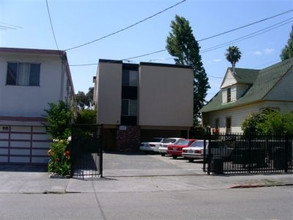 3877 Shafter Ave in Oakland, CA - Building Photo - Building Photo