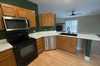 83 Verbena Rd in Lake Ozark, MO - Foto de edificio - Building Photo