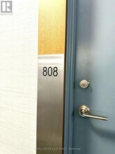 100 Western Battery Rd in Toronto, ON - Building Photo - Building Photo