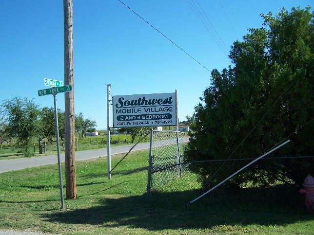 2301 SW Sheridan Rd in Lawton, OK - Building Photo - Building Photo