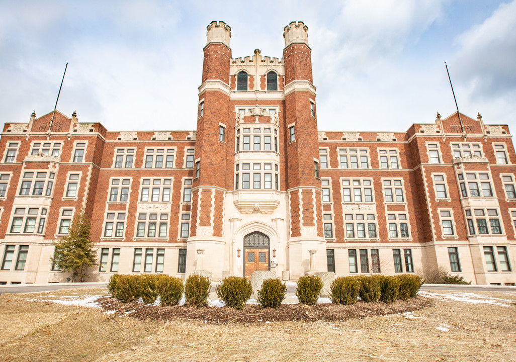 Norman Towers in Monroe, MI - Foto de edificio