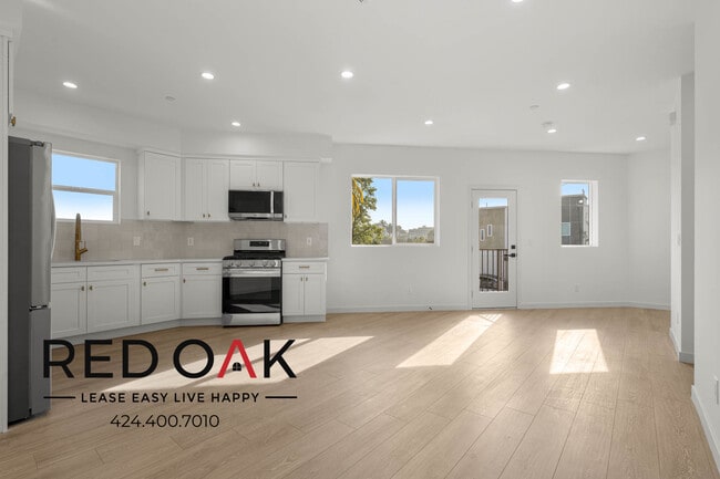 415 N La Fayette Park Pl in Los Angeles, CA - Foto de edificio - Building Photo