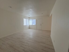 4425 W 172nd St in Lawndale, CA - Building Photo - Building Photo