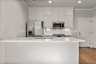 101 E 11th St S in Claremore, OK - Building Photo - Building Photo