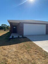 2703 N Denver St in Siloam Springs, AR - Building Photo - Building Photo