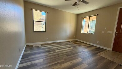 6814 W Alta Vista Rd in Phoenix, AZ - Building Photo - Building Photo