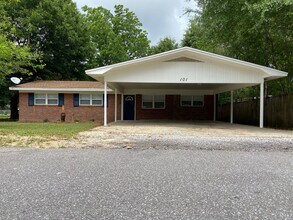 101 Blaylock St in Crestview, FL - Building Photo - Building Photo