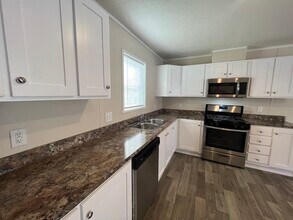 266 Spruce in Highland, MI - Building Photo - Building Photo
