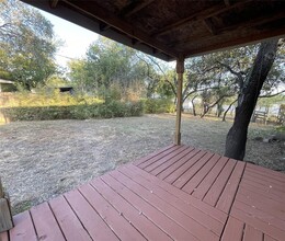 833 Driftwood Ln in Cottonwood Shores, TX - Building Photo - Building Photo