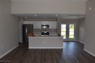 8146 Dimstead St in Port Charlotte, FL - Building Photo - Building Photo