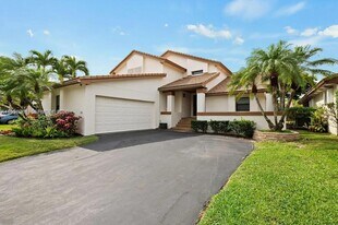 2089 Augusta in Weston, FL - Building Photo