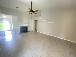 728 Riva Ridge Dr in Crestview, FL - Building Photo - Building Photo