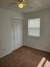 6298 Holiday Dr in Spring Hill, FL - Building Photo - Building Photo