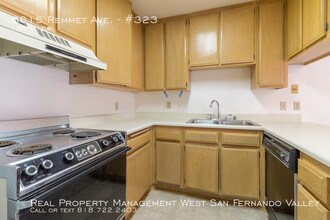 6815 Remmet Ave-Unit -#323 in Los Angeles, CA - Foto de edificio - Building Photo
