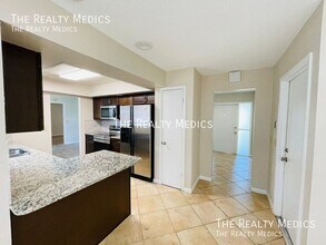 637 Parkwood Ave in Altamonte Springs, FL - Building Photo - Building Photo