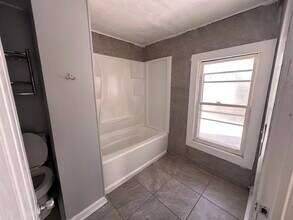 308 Apple St in Syracuse, NY - Building Photo - Building Photo