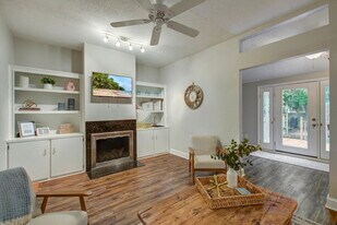 713 Davenport Dr in Mount Pleasant, SC - Building Photo