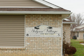 Aislynn Village in Henderson, KY - Building Photo - Other