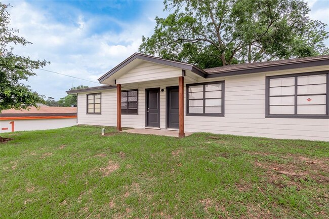 property at 2515 Montgomery Rd