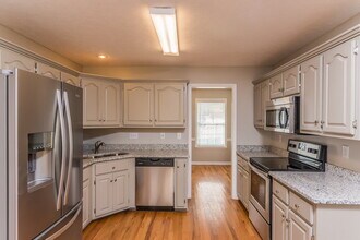 107 Walton Trce S in Hendersonville, TN - Foto de edificio - Building Photo