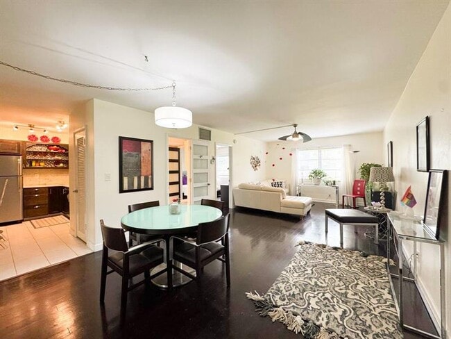 property at 1950 N Andrews Ave