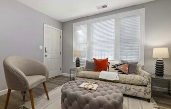 1208 16th St NE, Unit 3 in Washington, DC - Building Photo - Building Photo