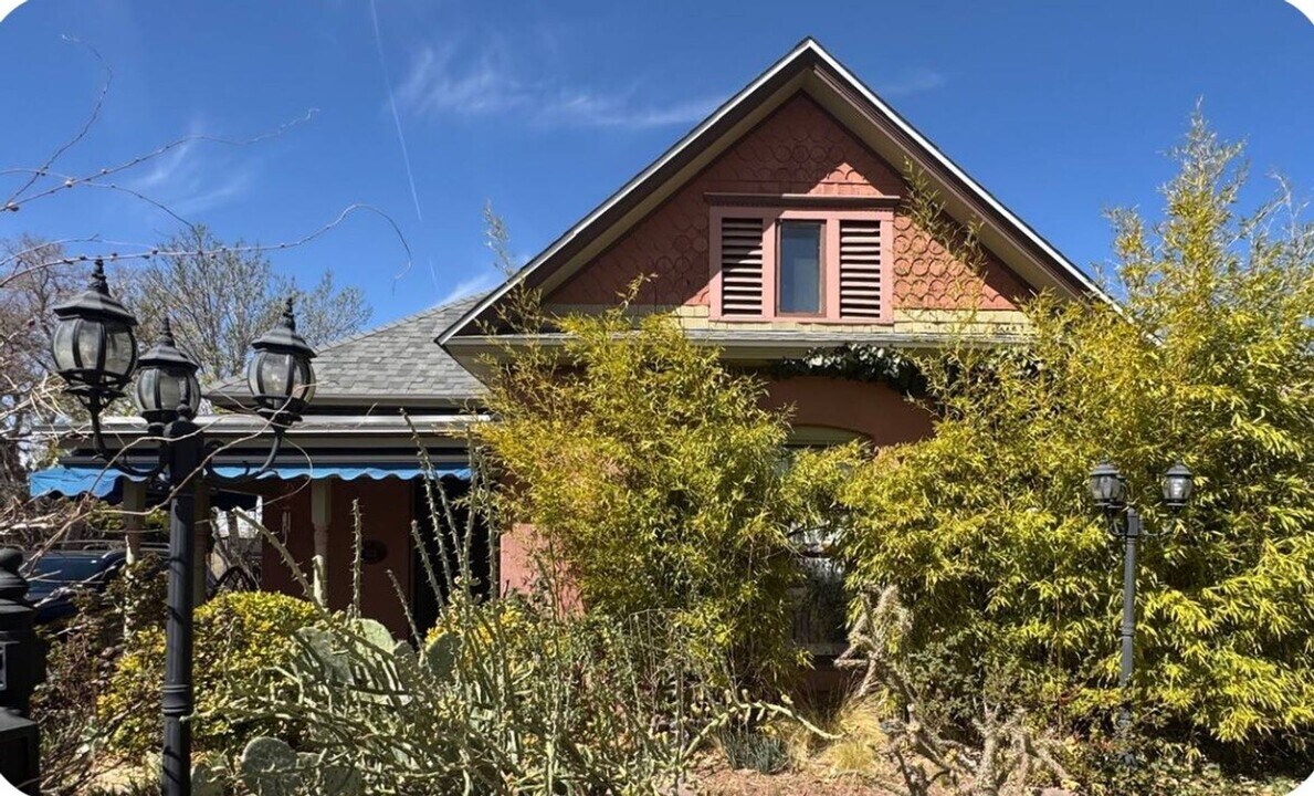 423 Walter St SE in Albuquerque, NM - Building Photo