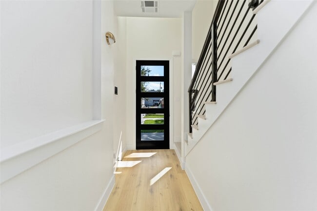 4605 Siegel St in Houston, TX - Foto de edificio - Building Photo