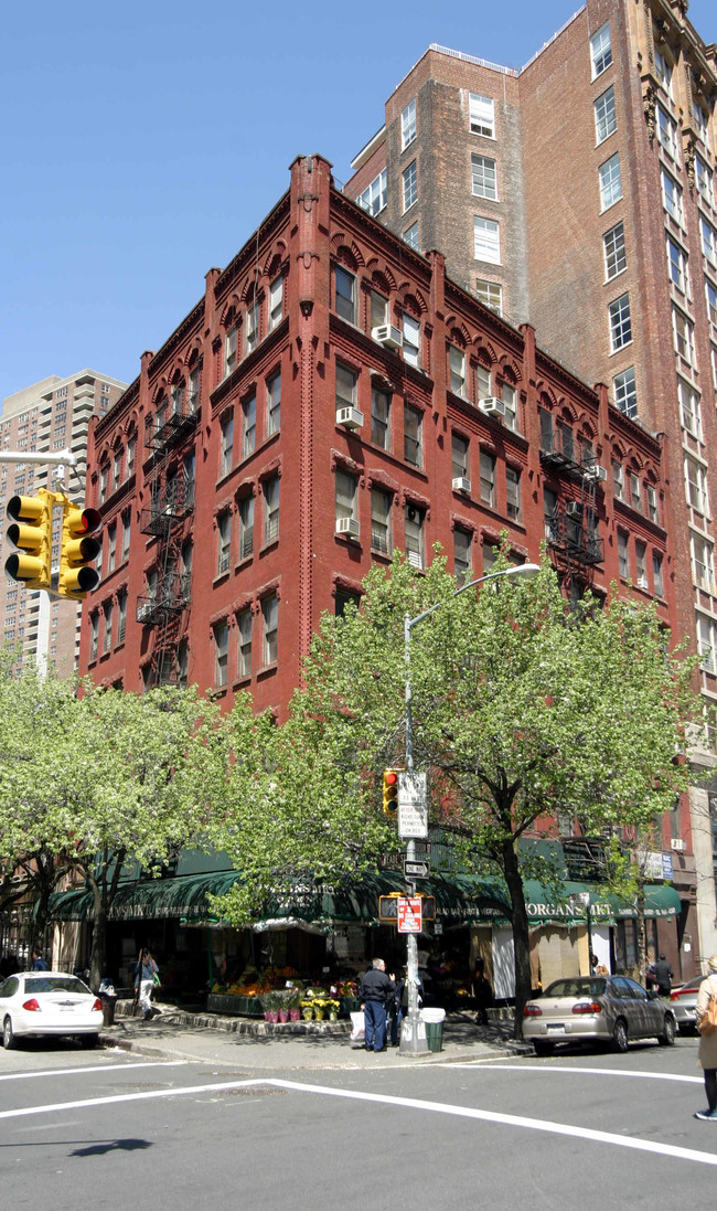 126 Reade St in New York, NY - Building Photo - Building Photo