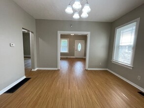 848 Bryan Ave in Lexington, KY - Foto de edificio - Building Photo