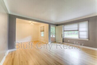 4560 Boyce Rd in Memphis, TN - Foto de edificio - Building Photo