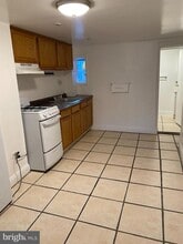 1012 S 12th St in Philadelphia, PA - Foto de edificio - Building Photo