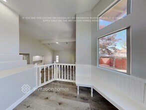 4821 Laguna W Way in Elk Grove, CA - Building Photo - Building Photo