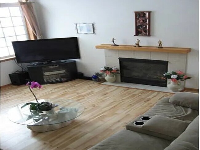 8977 92nd St S in Cottage Grove, MN - Building Photo - Building Photo