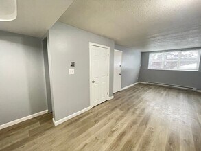 181 Loudon Rd in Concord, NH - Foto de edificio - Building Photo