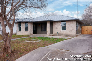 1723 Socorro St in San Antonio, TX - Building Photo