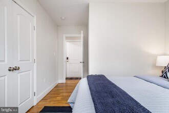 417 18th St NE in Washington, DC - Building Photo - Building Photo