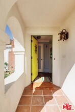 3024 Angus St in Los Angeles, CA - Building Photo - Building Photo