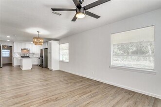 3227 San Paula Ave in Dallas, TX - Building Photo - Building Photo