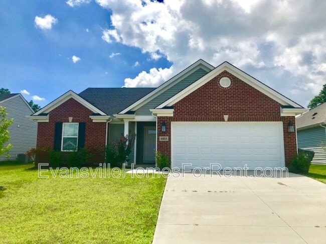 property at 4913 Live Oak Ct