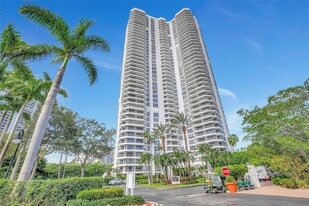 3500 Mystic Pointe Dr, Unit 1507 in Aventura, FL - Building Photo